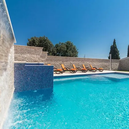 Luxe In With Private Pool Villa *