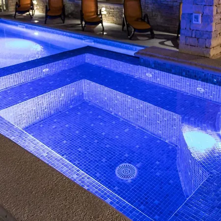 Luxe In With Private Pool Villa *